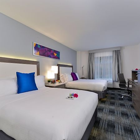Holiday Inn Express & Suites San Diego - Mission Valley By Ihg Buitenkant foto