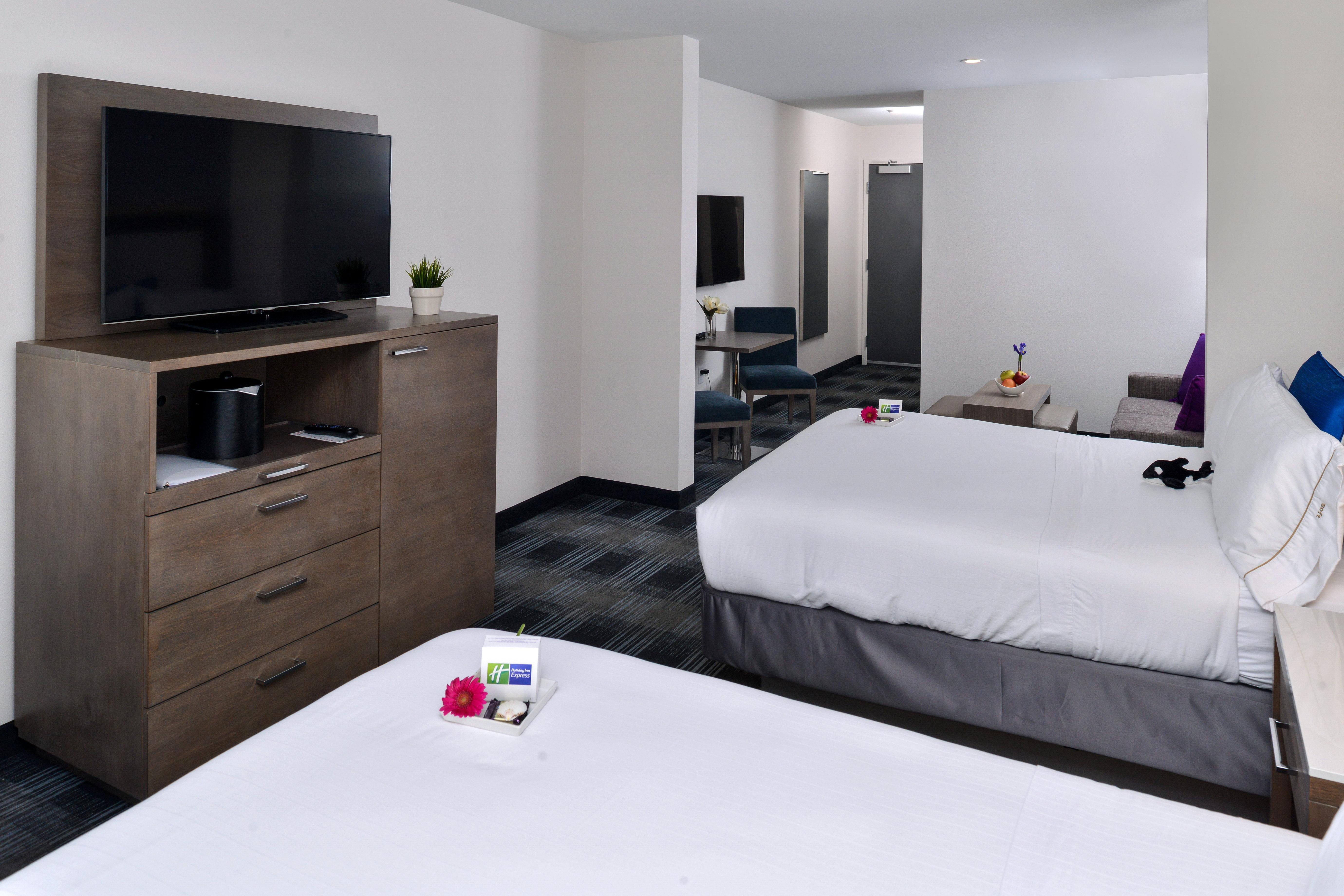 Holiday Inn Express & Suites San Diego - Mission Valley By Ihg Buitenkant foto