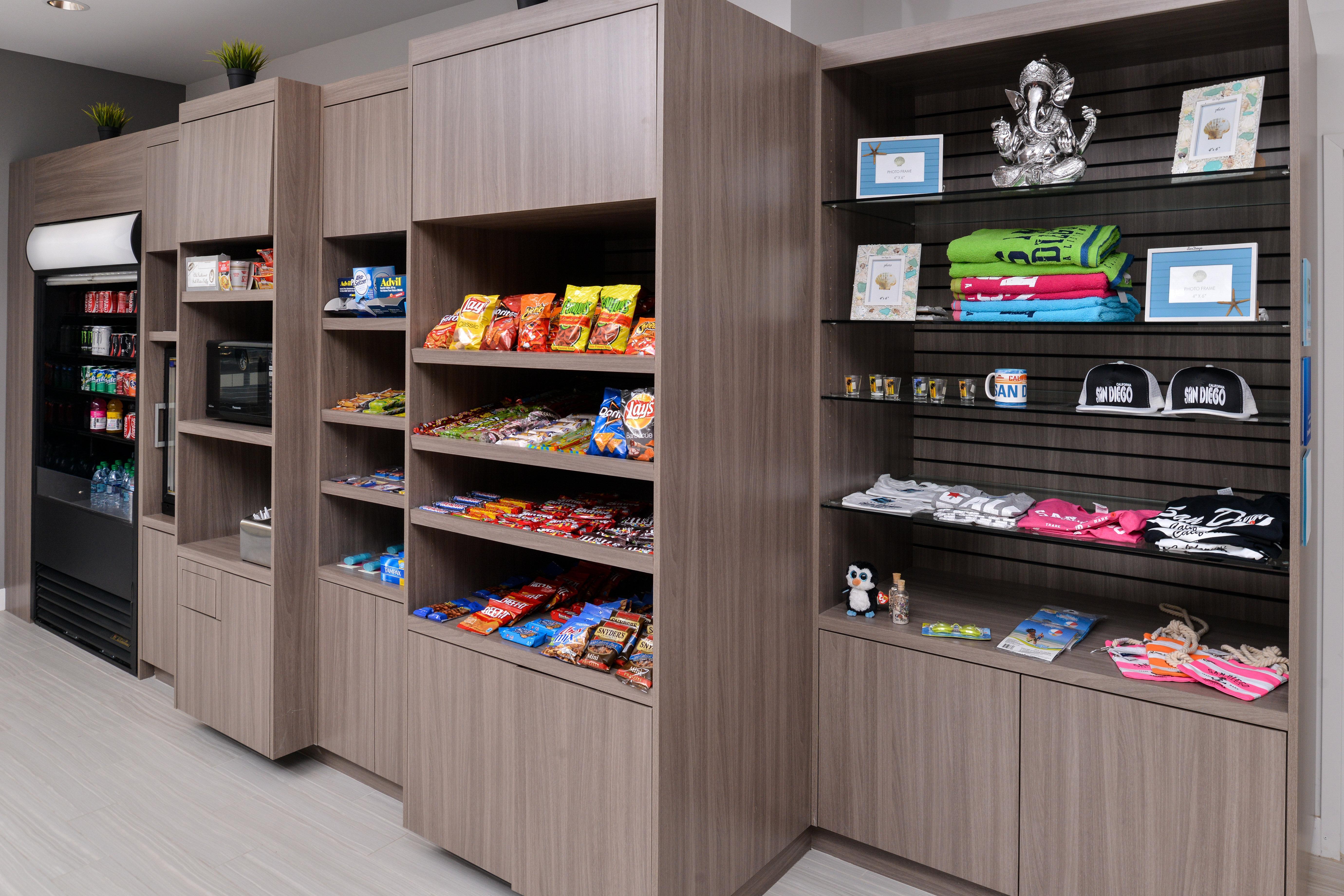 Holiday Inn Express & Suites San Diego - Mission Valley By Ihg Buitenkant foto