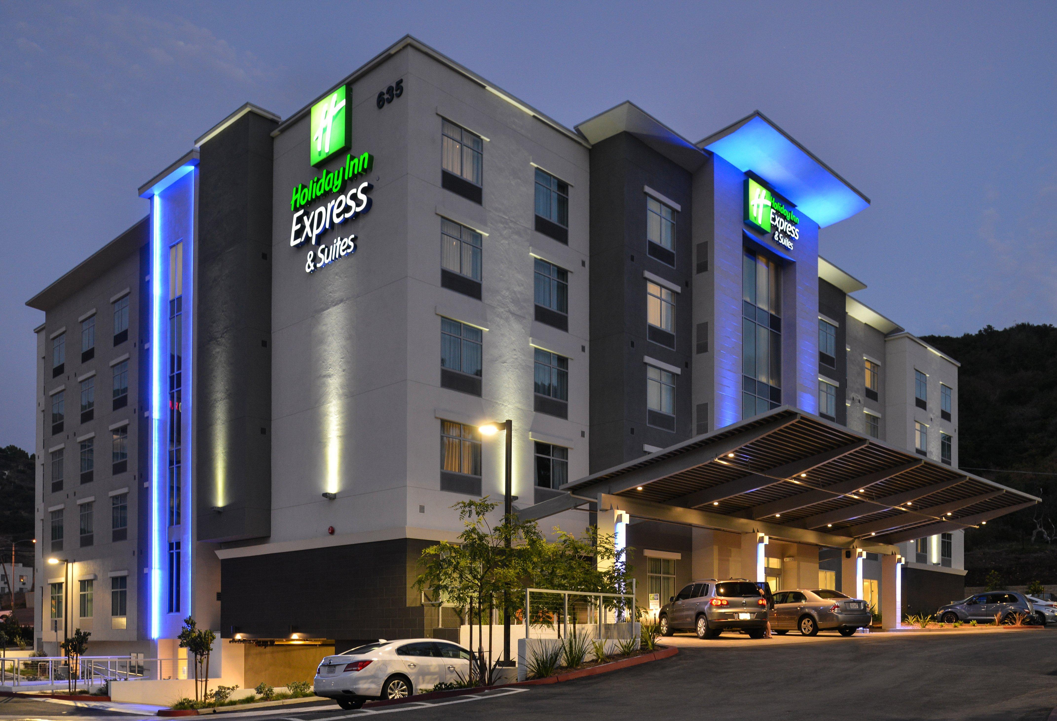 Holiday Inn Express & Suites San Diego - Mission Valley By Ihg Buitenkant foto
